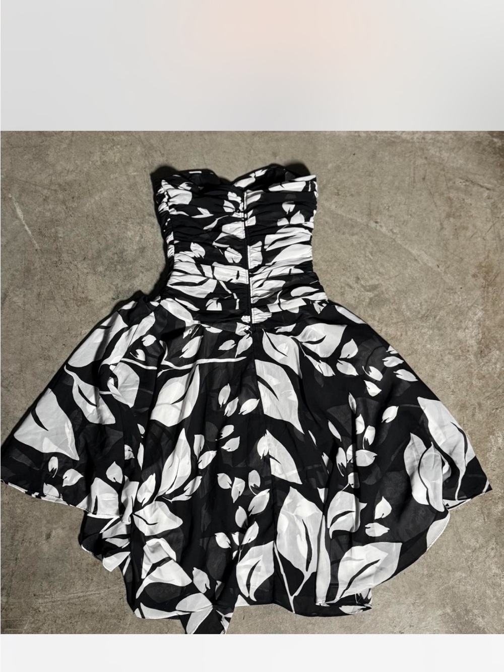 White House Black Market Black and White Floral Strapless Sundress - Picture 5 of 6